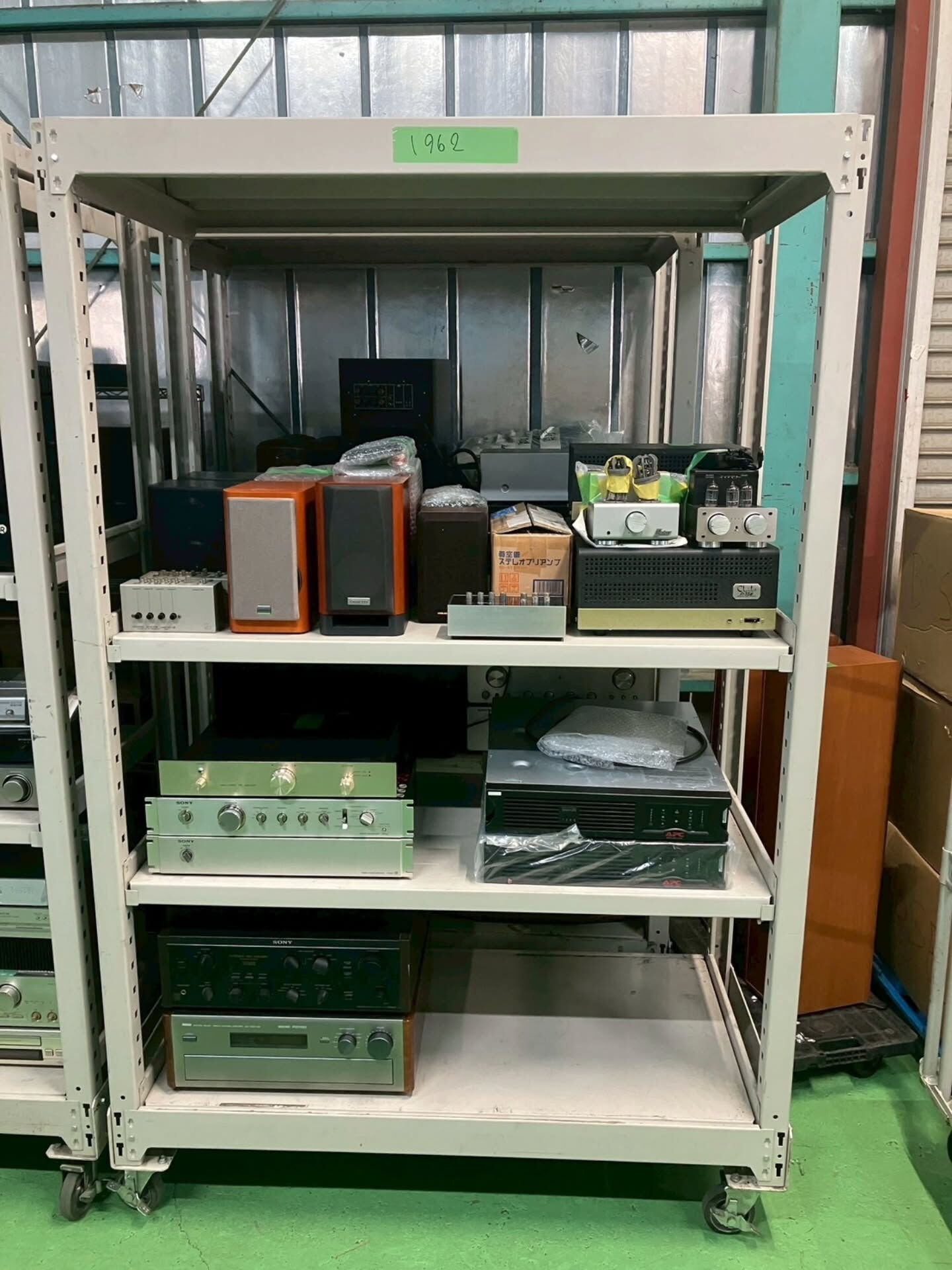 明日は、オーディオ機器が沢山でます～