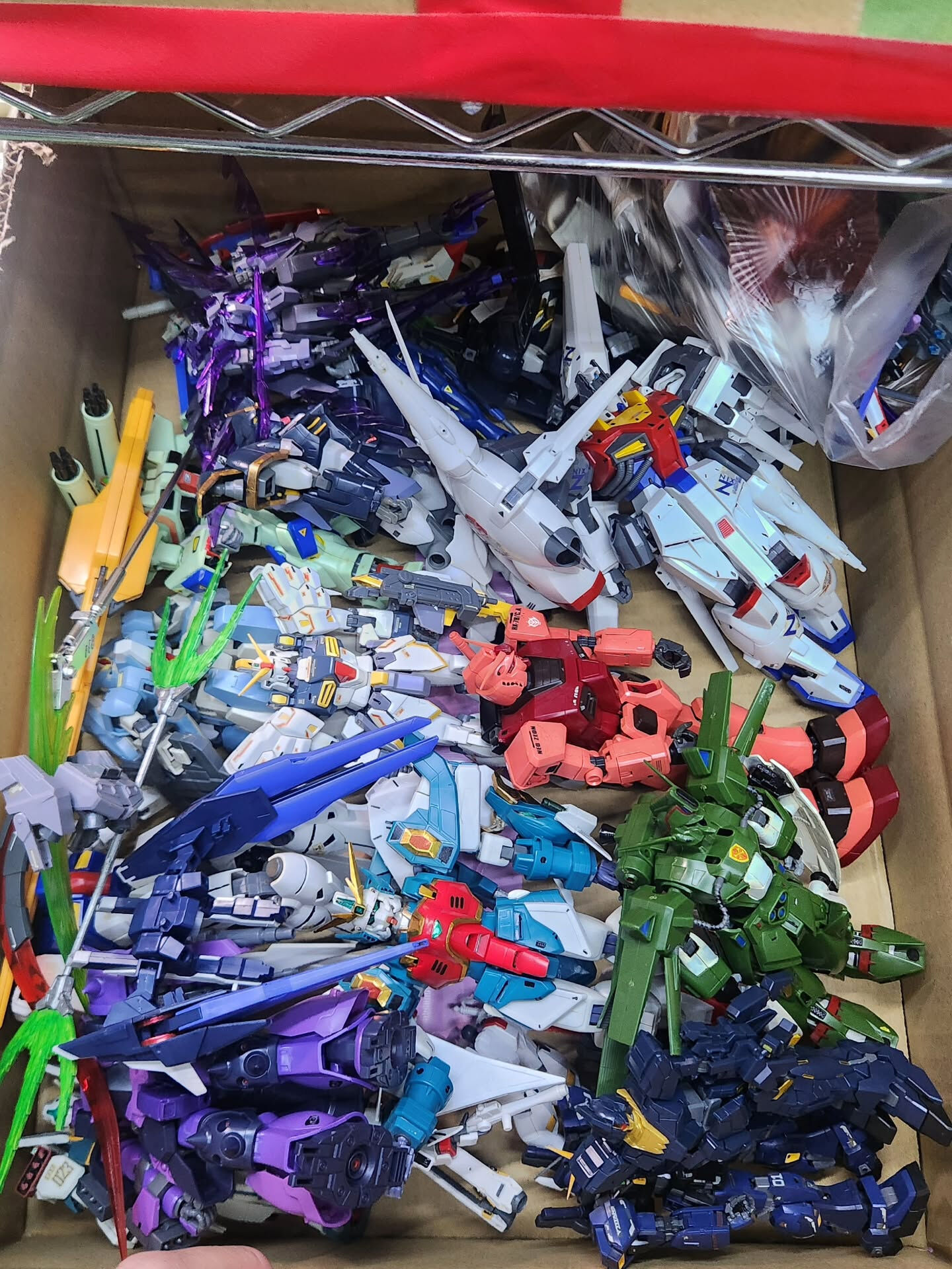 組み立て済ですがガンプラも大量です‼️